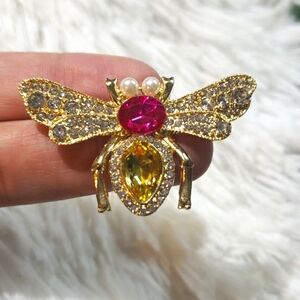 Rhinestone Bee Brooch Pin GOLD